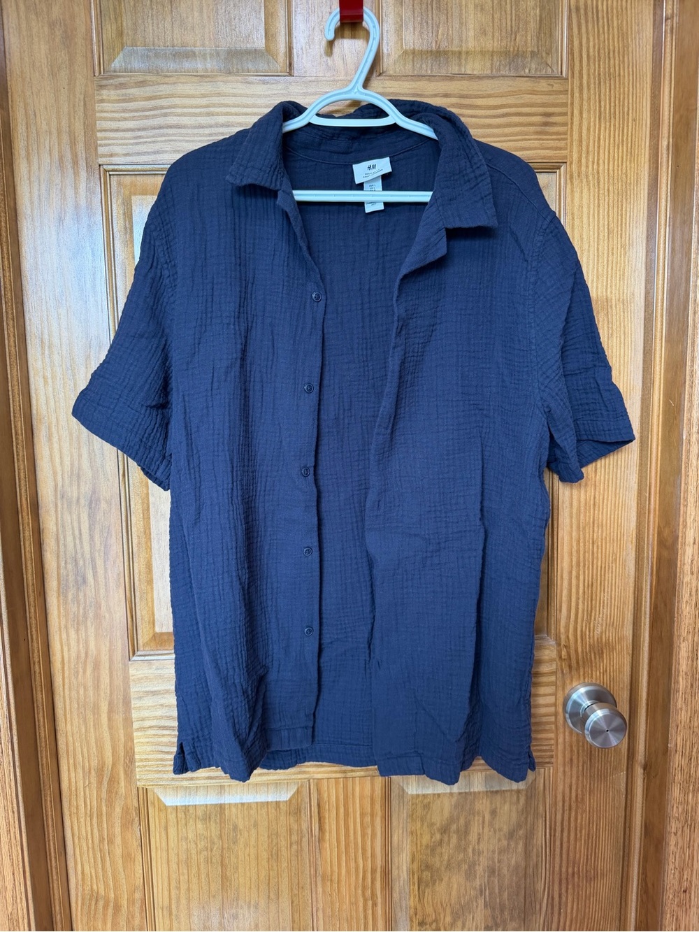 H&M Men's Navy Short-Sleeve Button Up Shirt- Size L
